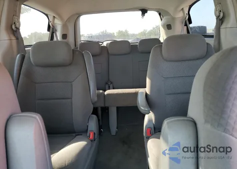 2010 Chrysler Town & Country Touring z USA, uszkodzony, nr VIN 2A4RR5D16AR229068